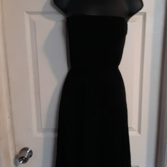 No Brand strapless and sleeveless black dress size 2 5/$25 - Picture 2 of 3